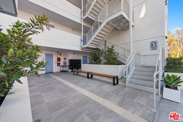 160 Chestnut Street 303, Pasadena, CA 91103