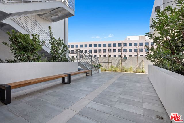 160 Chestnut Street 303, Pasadena, CA 91103