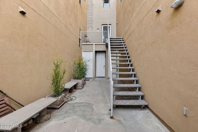 706 E WASHINGTON Street 207, Phoenix, AZ 85034