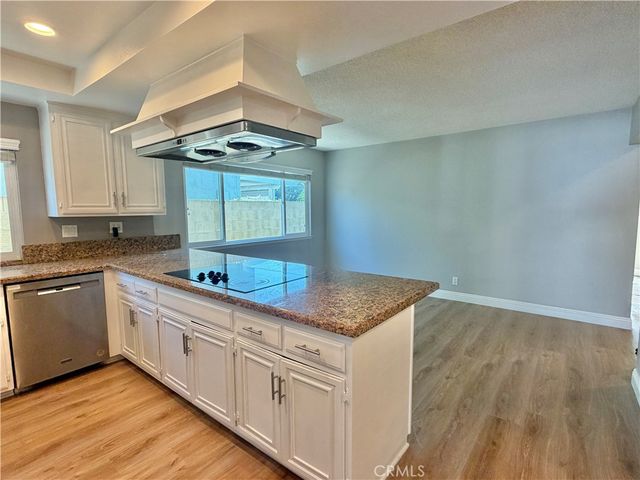 7561 Mark Circle, La Palma, CA 90623
