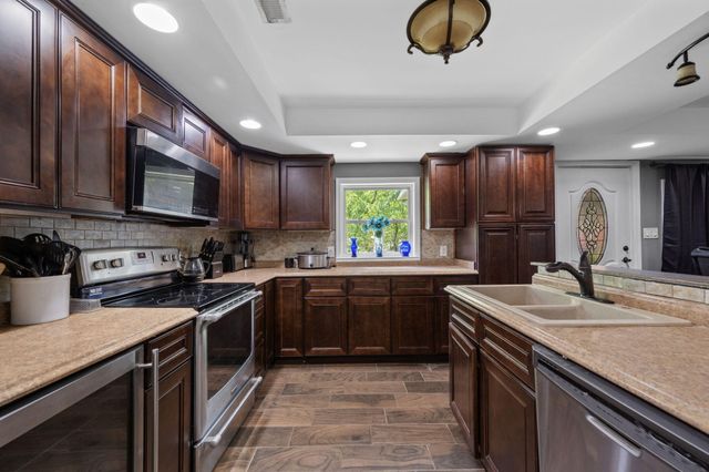 442 Firefly Trail, Hixson, TN 37343