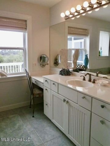 8304 Belle Fontaine Drive, Ocean Springs, MS 39564