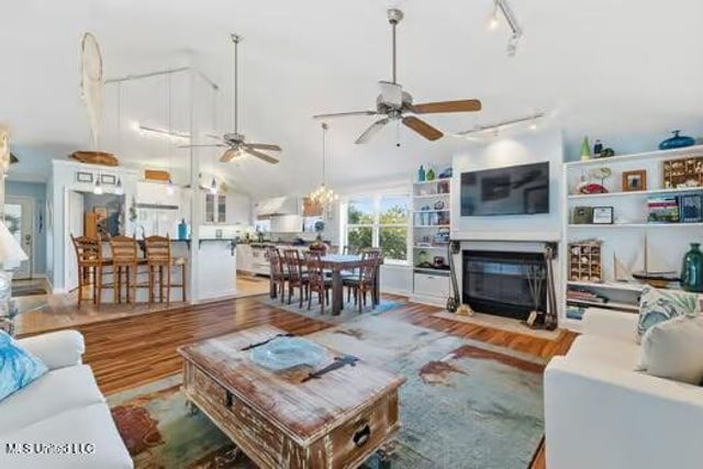 8304 Belle Fontaine Drive, Ocean Springs, MS 39564