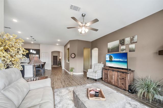 11714 Winthrop River Trail, Richmond, TX 77406