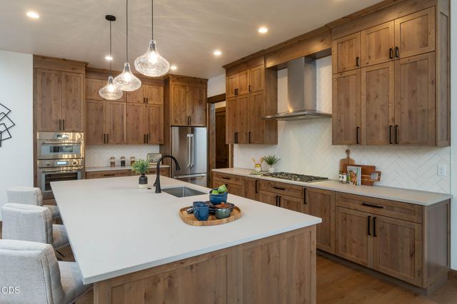 56244 Rockcress Lane 437, Bend, OR 97707