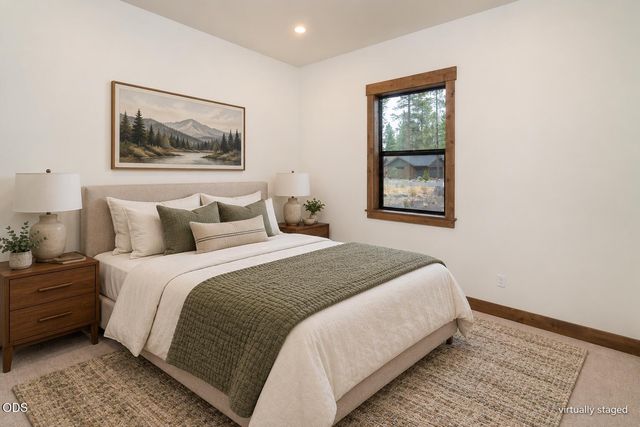 56244 Rockcress Lane 437, Bend, OR 97707