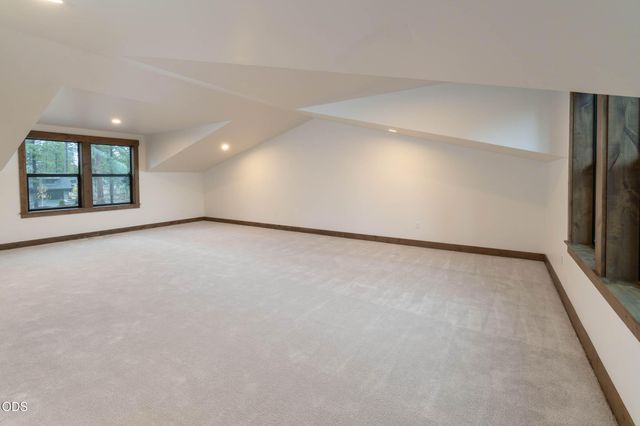 56244 Rockcress Lane 437, Bend, OR 97707