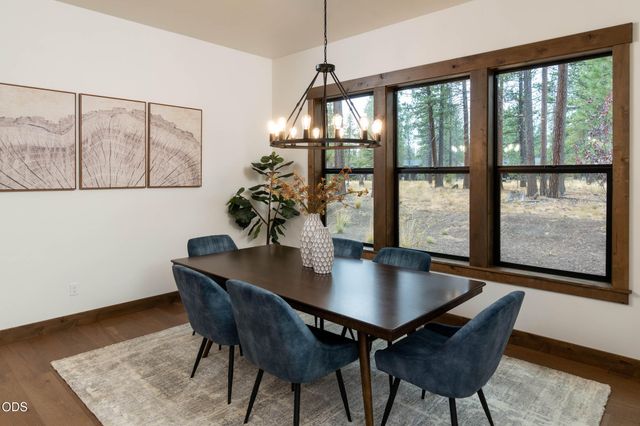 56244 Rockcress Lane 437, Bend, OR 97707