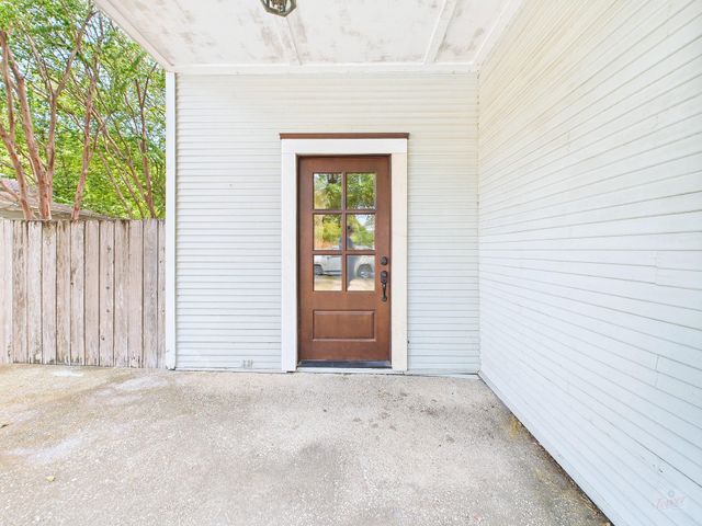 403 W 35th ST, Austin, TX 78705