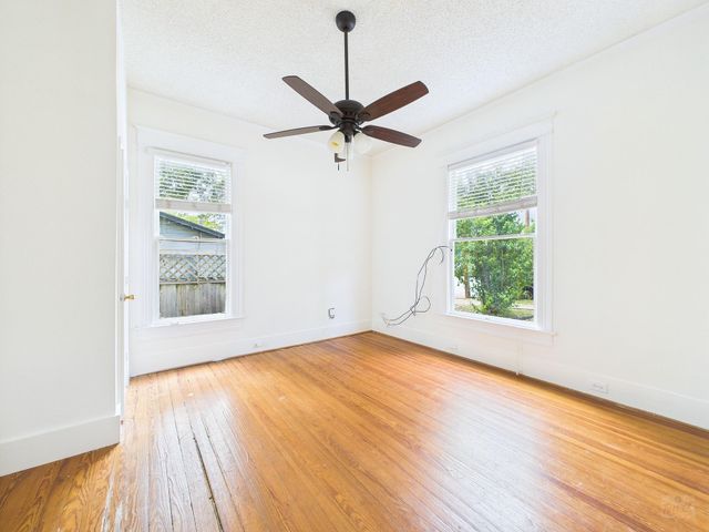 403 W 35th ST, Austin, TX 78705