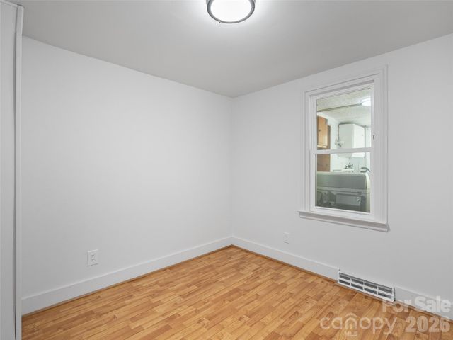 160 Cooper Street, Canton, NC 28716