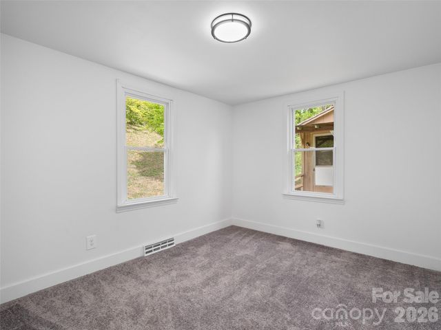 160 Cooper Street, Canton, NC 28716