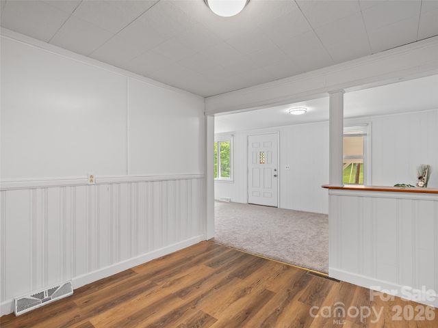 160 Cooper Street, Canton, NC 28716
