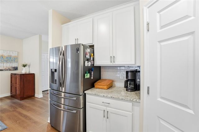 4019 Pepperwell Circle, Sugarcreek Twp, OH 45440