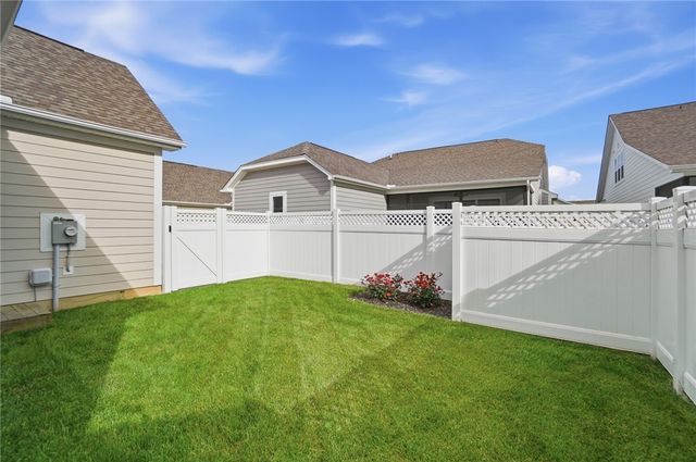 4019 Pepperwell Circle, Sugarcreek Twp, OH 45440