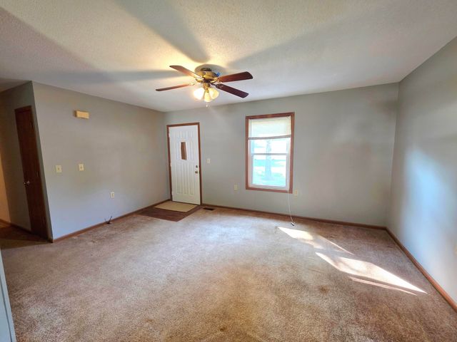 225 PATTON ST, Montgomery City, MO 63361