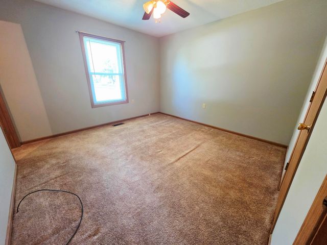 225 PATTON ST, Montgomery City, MO 63361