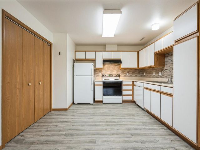 4619 1st Avenue SW 3, Cedar Rapids, IA 52404