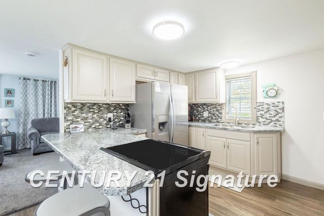 7151 N Seymour Road, Flushing, MI 48433