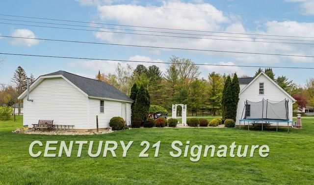 7151 N Seymour Road, Flushing, MI 48433
