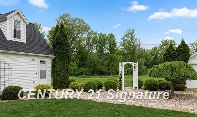 7151 N Seymour Road, Flushing, MI 48433