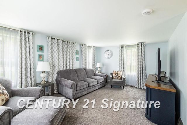 7151 N Seymour Road, Flushing, MI 48433