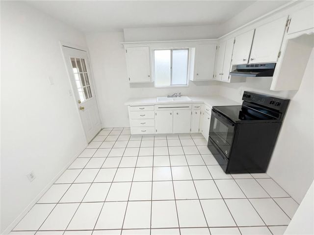 732 N Janeway Avenue, Moore, OK 73160