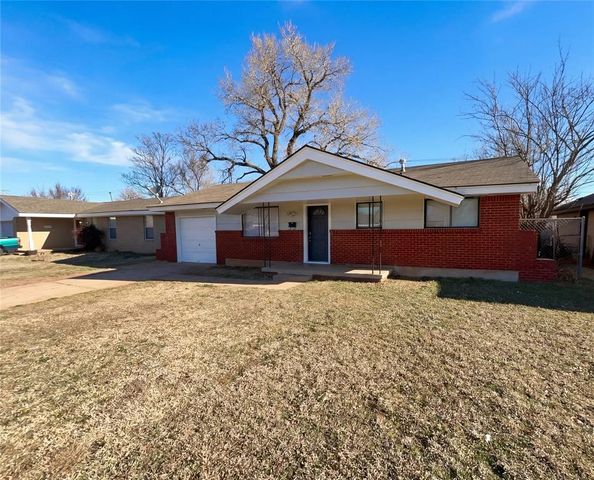 732 N Janeway Avenue, Moore, OK 73160
