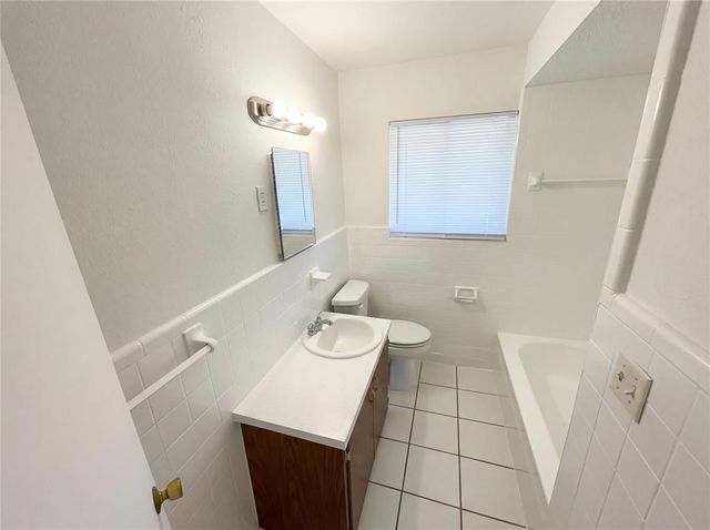 732 N Janeway Avenue, Moore, OK 73160