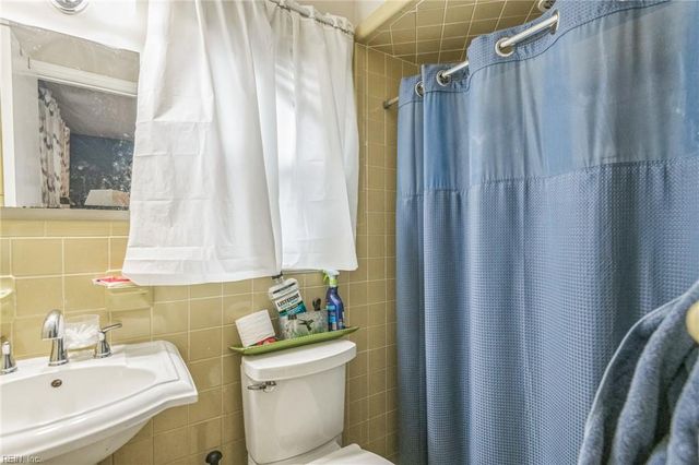 219 Saddler DR, Newport News, VA 23608