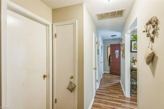 219 Saddler DR, Newport News, VA 23608