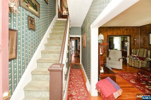 10 Ackerman Avenue, Emerson, NJ 07630