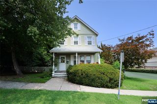 10 Ackerman Avenue, Emerson, NJ 07630
