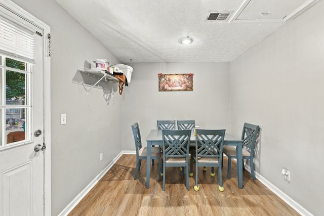 613 Cedar Bend Ln, La Vergne, TN 37086