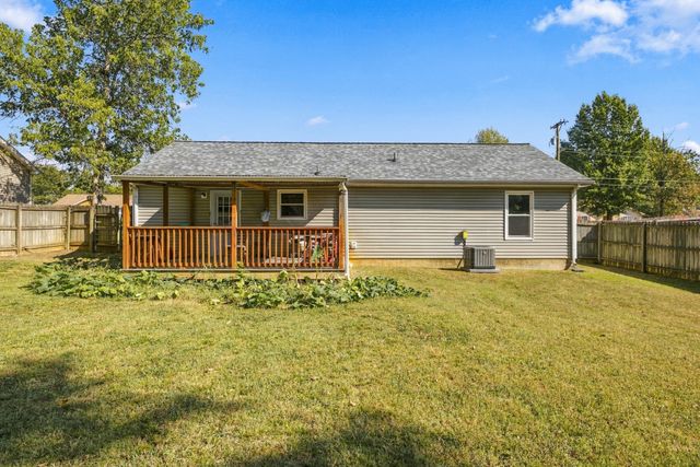 613 Cedar Bend Ln, La Vergne, TN 37086