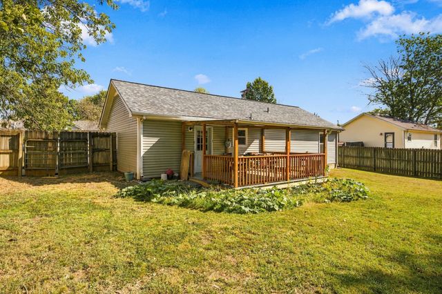 613 Cedar Bend Ln, La Vergne, TN 37086