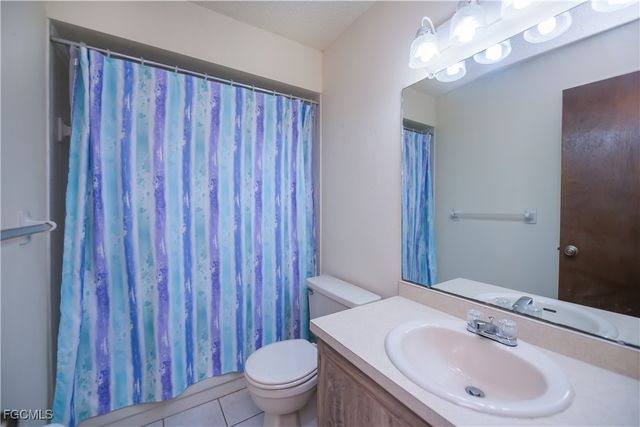 1100 Pondella RD 206, Cape Coral, FL 33909