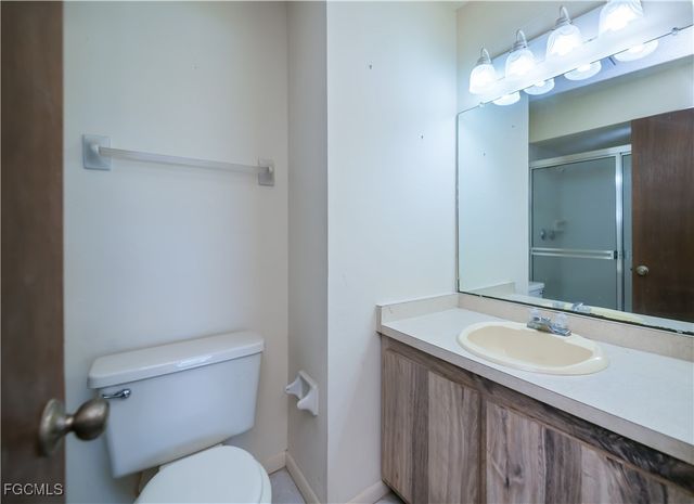 1100 Pondella RD 206, Cape Coral, FL 33909