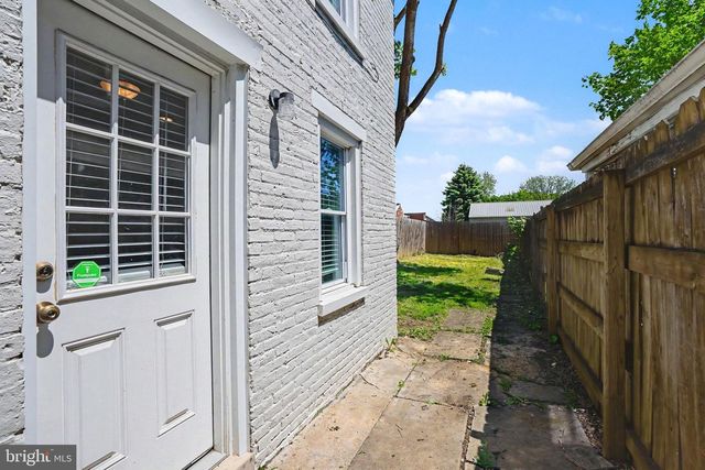 151 N BEDFORD ST, Carlisle, PA 17013