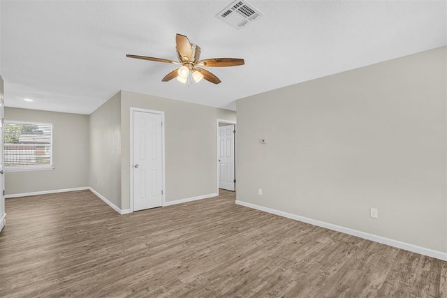 5341 NW Glenn Ave, Lawton, OK 73505