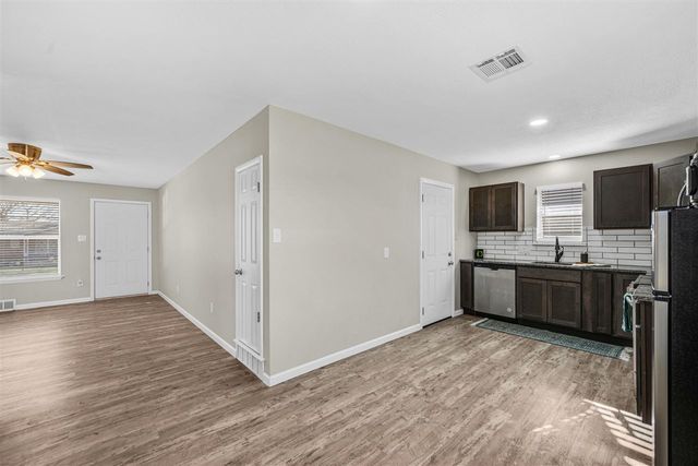 5341 NW Glenn Ave, Lawton, OK 73505