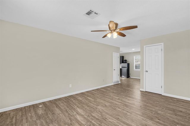 5341 NW Glenn Ave, Lawton, OK 73505