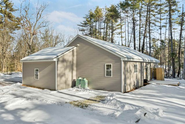 185 Town House Road, Effingham, NH 03882