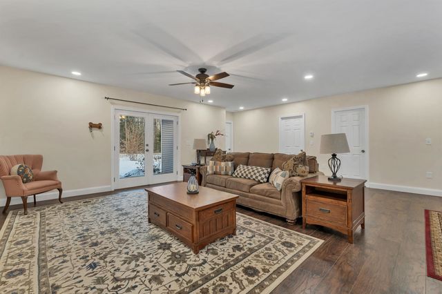 185 Town House Road, Effingham, NH 03882