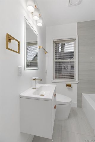 12519 Maiden Street, Detroit, MI 48213