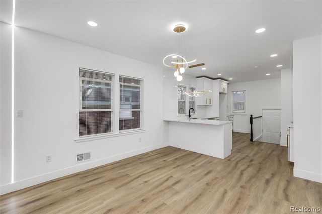 12519 Maiden Street, Detroit, MI 48213