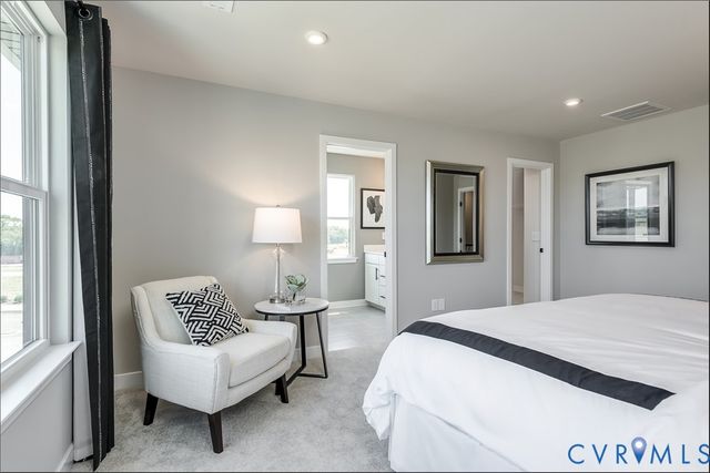 10648 Pink Lilly Ln, Chester, VA 23831