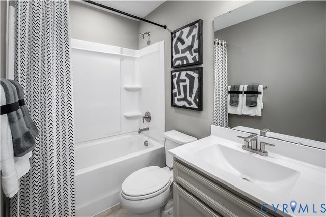10648 Pink Lilly Ln, Chester, VA 23831