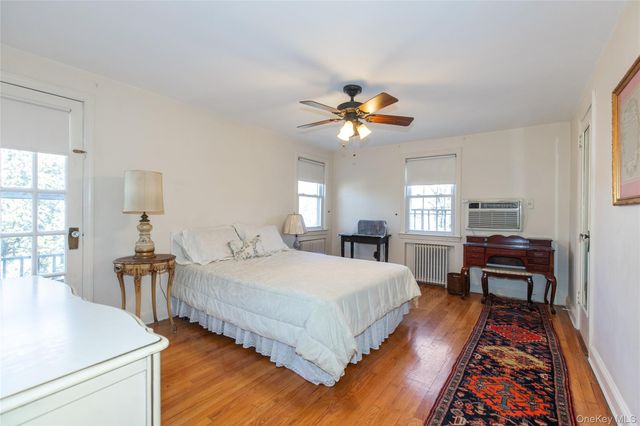 8 Plymouth Road, Great Neck, NY 11023