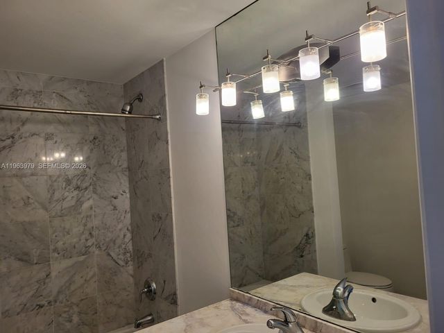 253 NE 2nd St 234, Miami, FL 33132